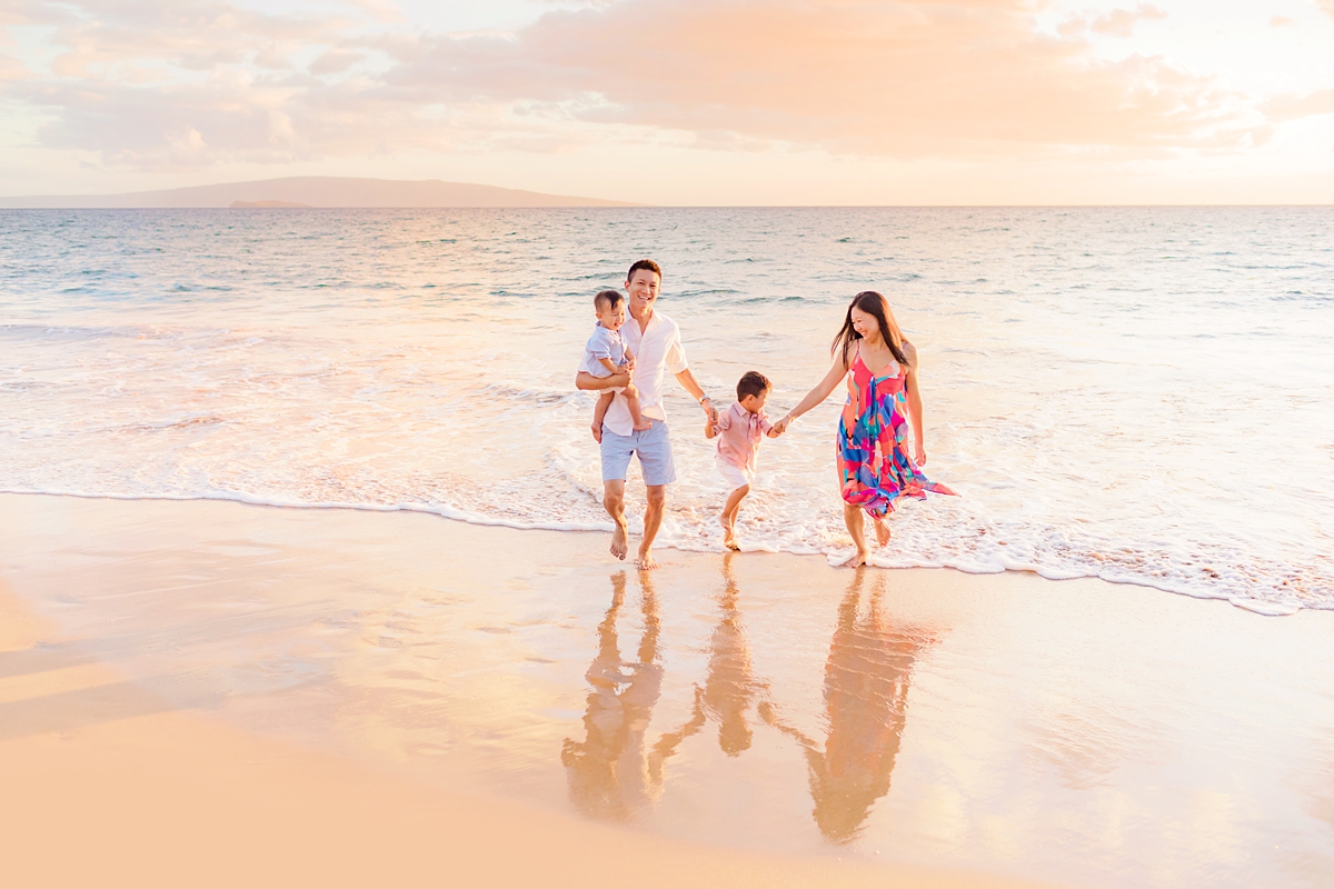 Family mini session in Wailea photographed by Love + Water