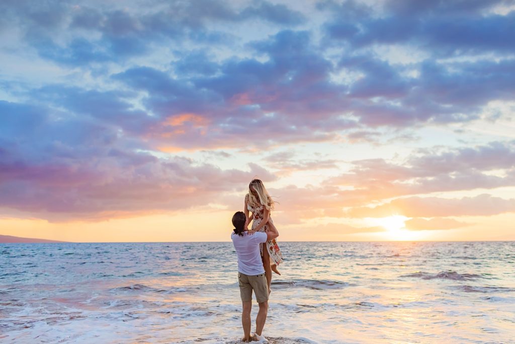 5 Can't-miss Maui couples portraits - Love + Water